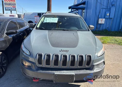 2014 Jeep Cherokee Trailhawk from USA, damaged, VIN 1C4PJMBS2EW161276